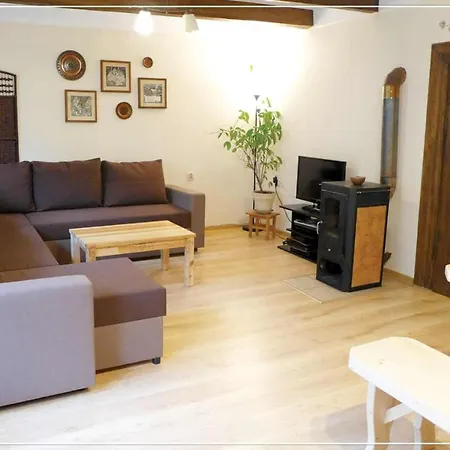 Przystanek - Caloroczny Prázdninový dům *