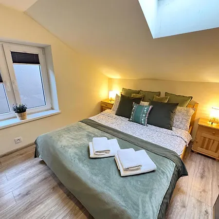 Przystanek - Caloroczny