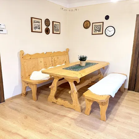 Przystanek - Caloroczny בית נופש רבקה