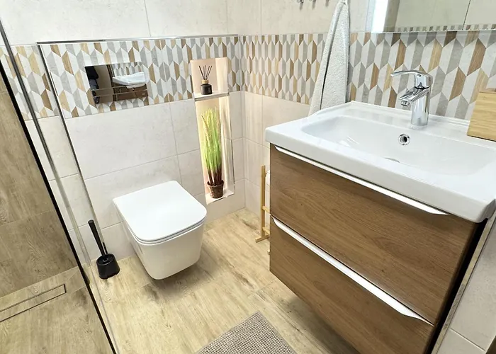 Przystanek - Caloroczny * רבקה